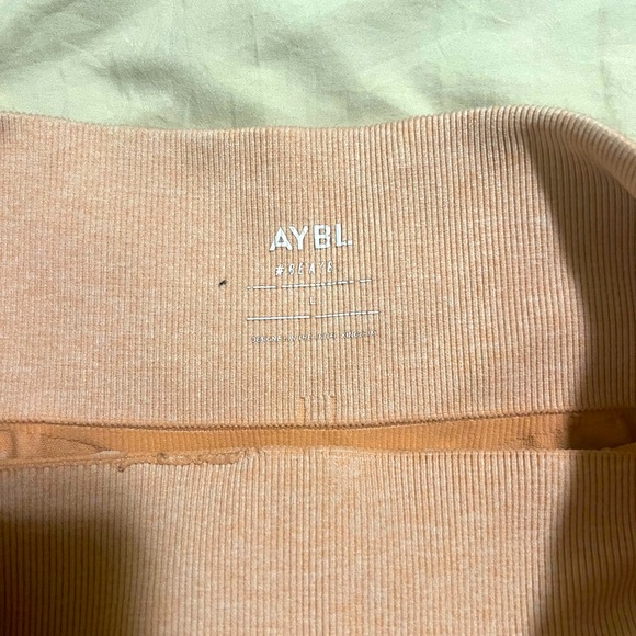 AYBL seamless shorts, size Large - Picture 3 of 3
